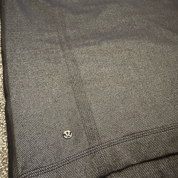 Lululemon Cocoon Car Coat size small - Picture 9 of 10